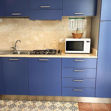 Orsola Apartments Фавиняна Стая снимка