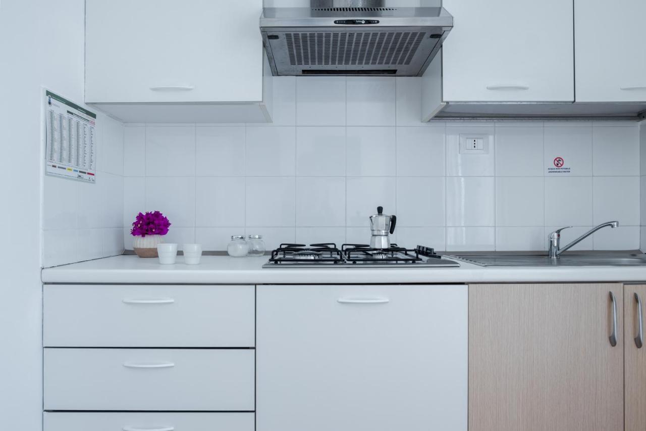 Orsola Apartments Фавиняна Екстериор снимка