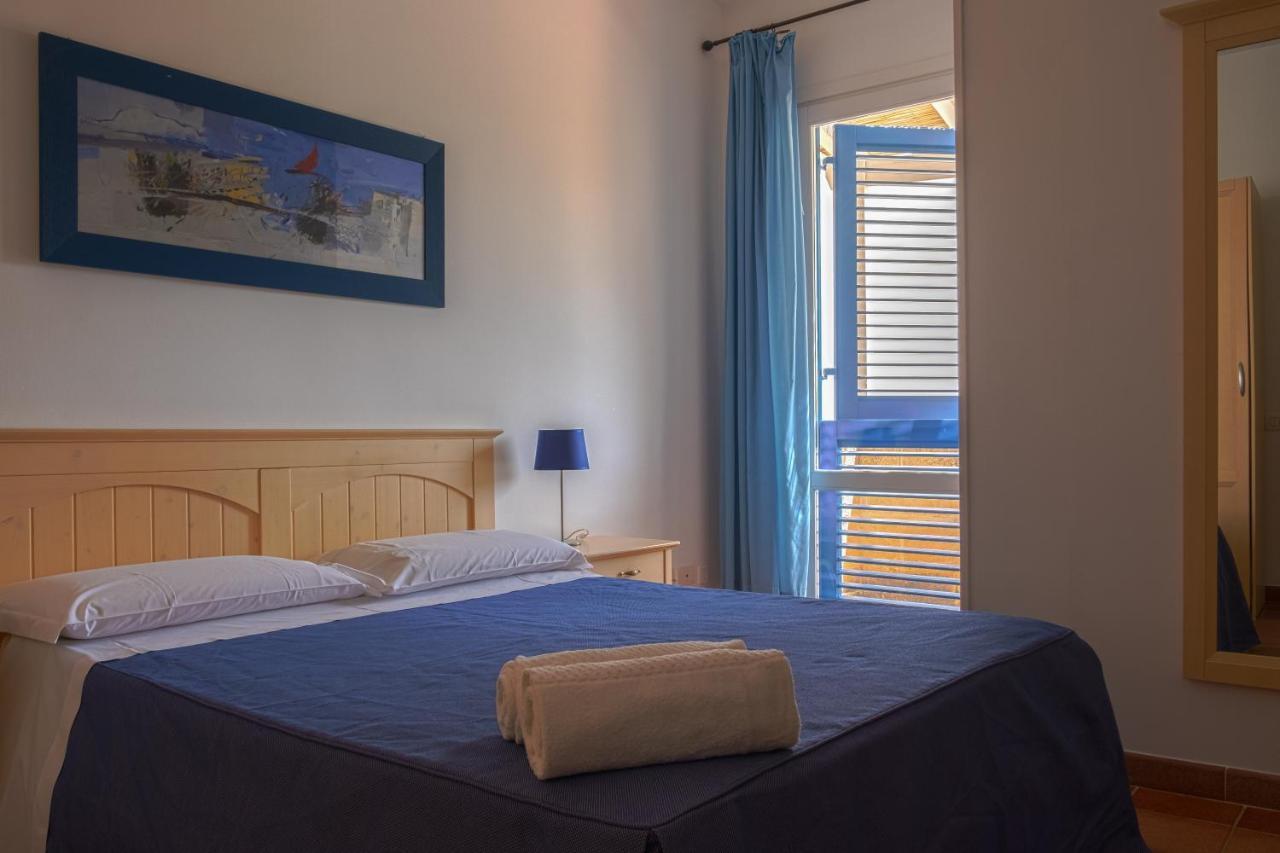 Orsola Apartments Фавиняна Екстериор снимка