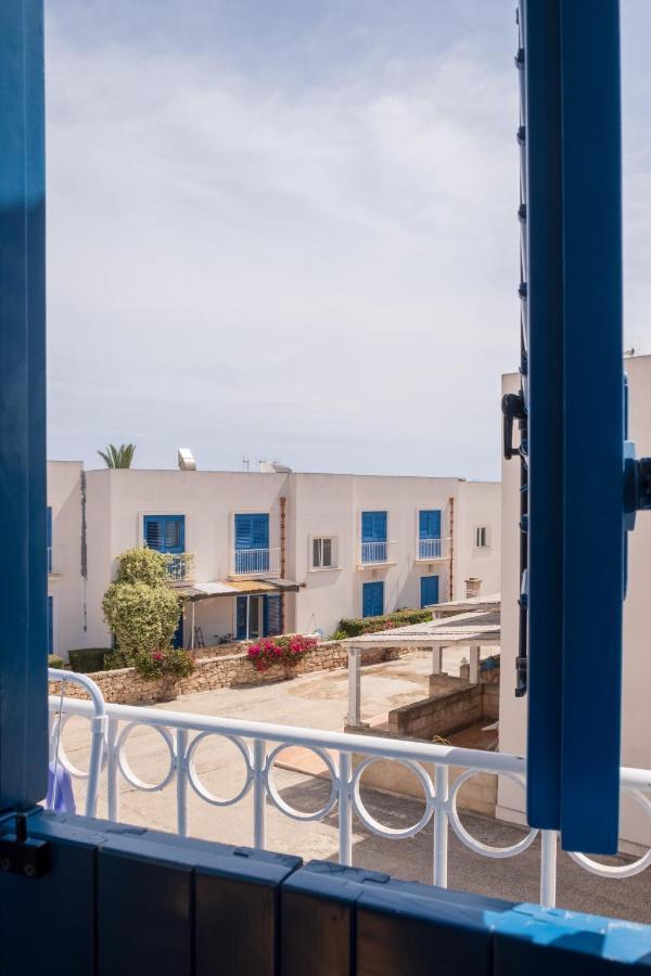 Orsola Apartments Фавиняна Екстериор снимка