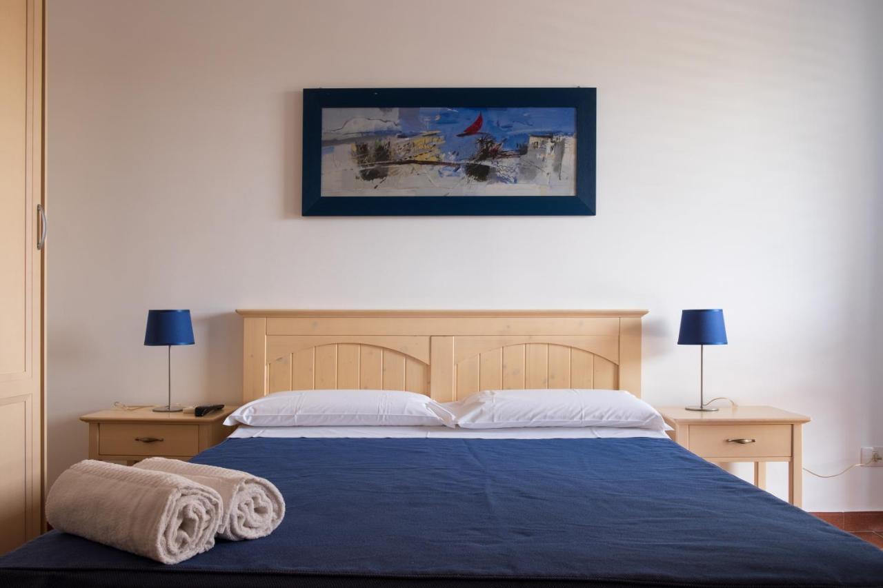 Orsola Apartments Фавиняна Екстериор снимка