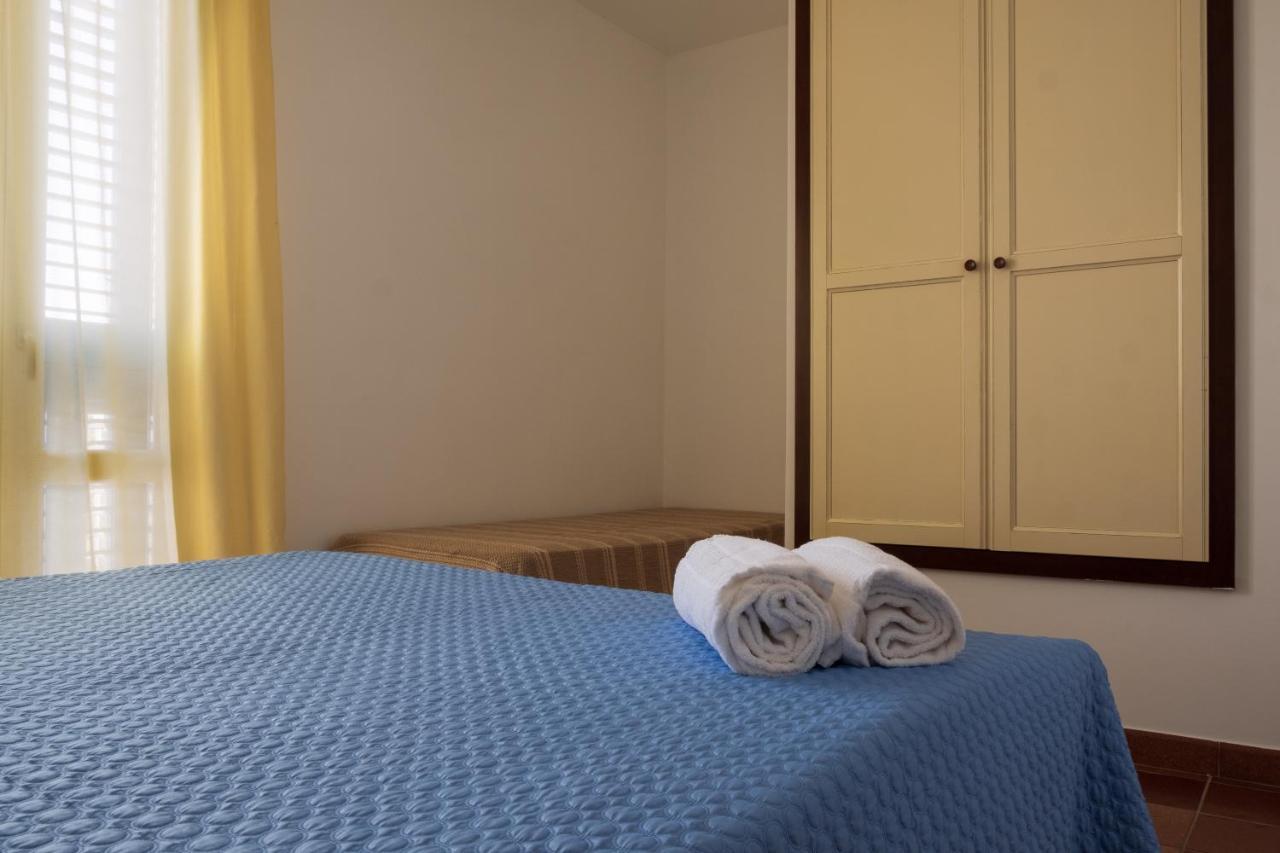 Orsola Apartments Фавиняна Екстериор снимка