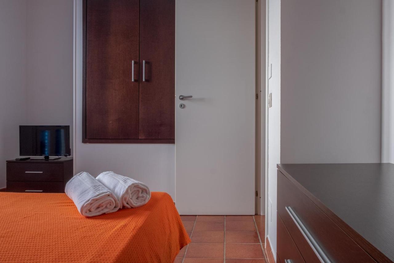 Orsola Apartments Фавиняна Екстериор снимка