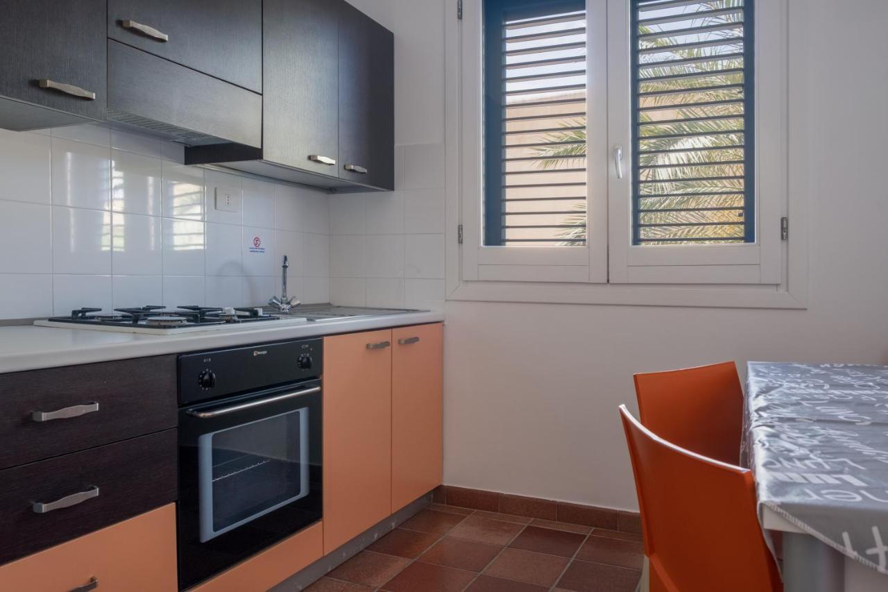 Orsola Apartments Фавиняна Екстериор снимка