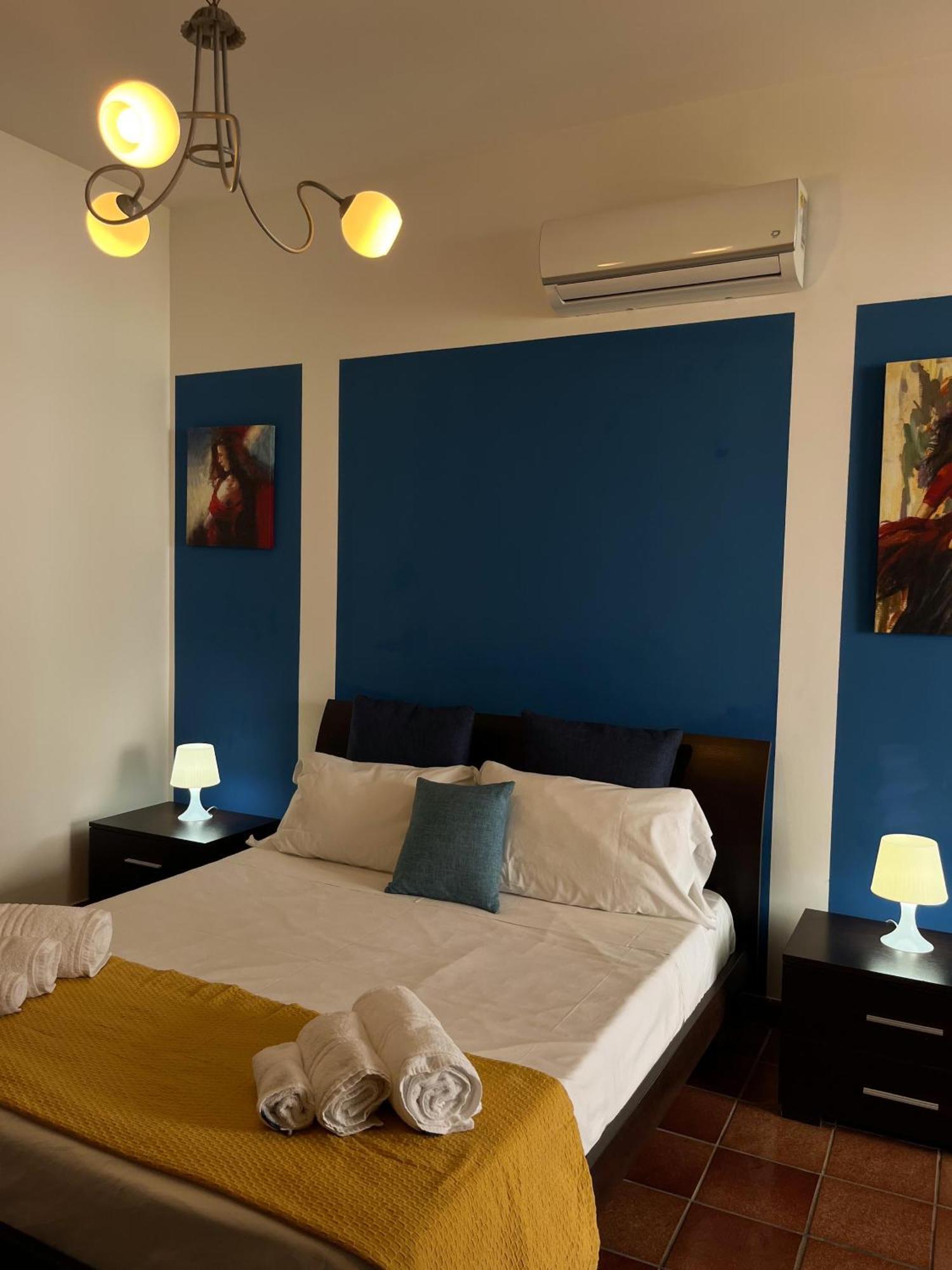Orsola Apartments Фавиняна Стая снимка