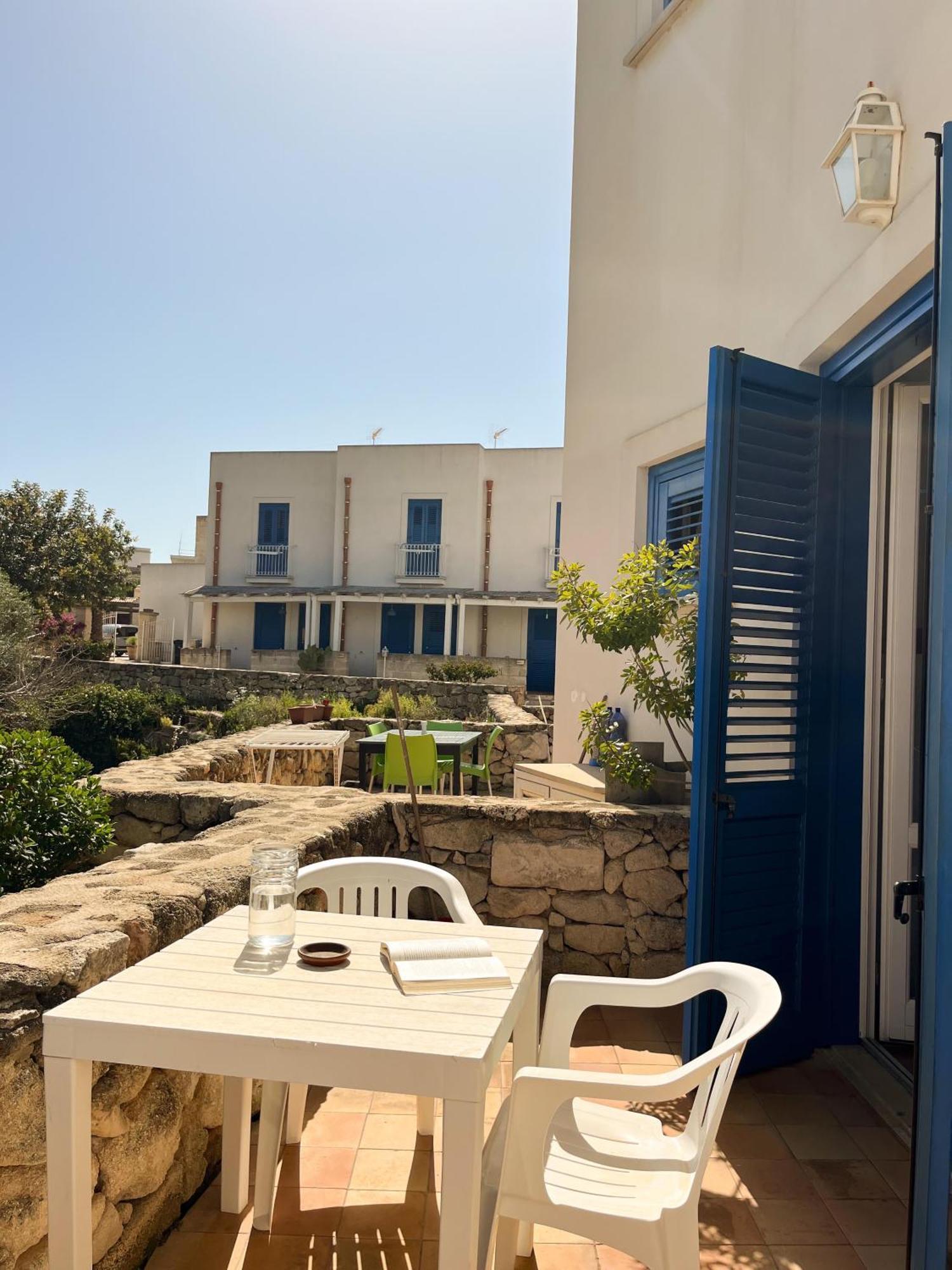 Orsola Apartments Фавиняна Стая снимка